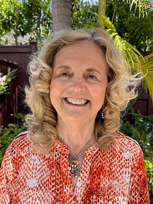 Lynn Jax, Membership